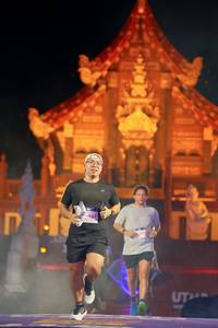 BIB: 461
                            <button type="button" onclick="openModal(22470904)" class="btn btn-primary btn-sm float-right btn-popup" data-toggle="modal" data-target=".modal-high-quality">
                        <i class="fas fa-shopping-cart"></i> Add to Cart
                    </button>
                                            <button type="button" onclick="isThisMe(22470904, true)" class="btn btn-success btn-sm float-right btn-popup btn-isme hidden" data-toggle="tooltip" data-placement="bottom" title="นี่คือรูปของคุณใช่ไหม คลิกที่นี่เพื่อเอาเข้าอัลบั้ม">
                        <i class="fas fa-plus"></i> Add to album
                    </button>
                    <button type="button" onclick="isThisMe(22470904, false)" class="btn btn-warning btn-sm float-right btn-popup btn-isnotme hidden">
                        <i class="fas fa-ban"></i> Remove from album
                    </button>